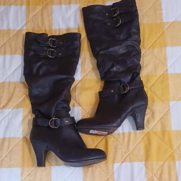 Rampage Dark Brown Slouchy Heeled Boots - Picture 2 of 4